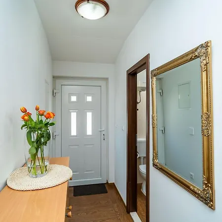 Sunday アパート Mokošica